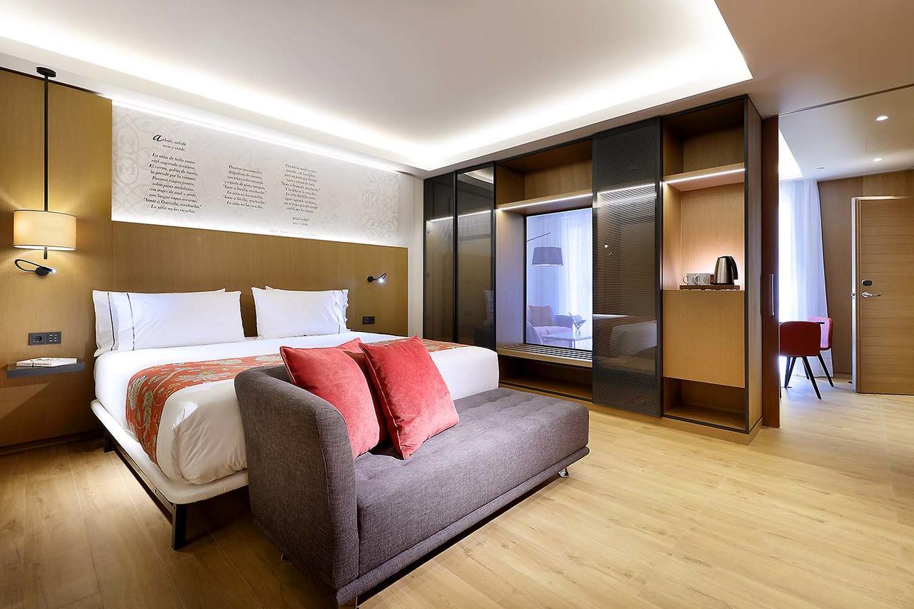 Junior Suite,697315509:JPEG