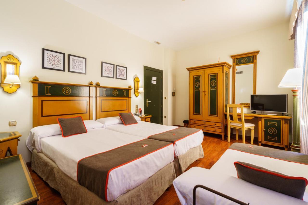 Twin Room with Extra Bed,1589467644:JPEG