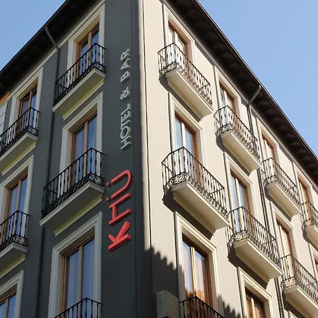 Khu Hotel-3