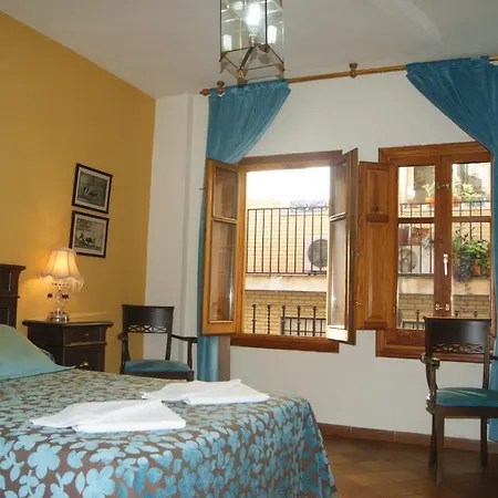 Hotel Almona-3